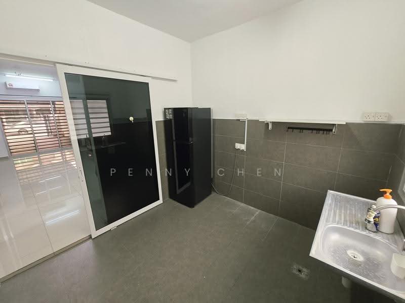 Rumah Teres 2-Tingkat untuk Dijual di Taman Pakatan Jaya (Tambun) - PENNY CHEN - Kitchen - PropertyGuru.com.my