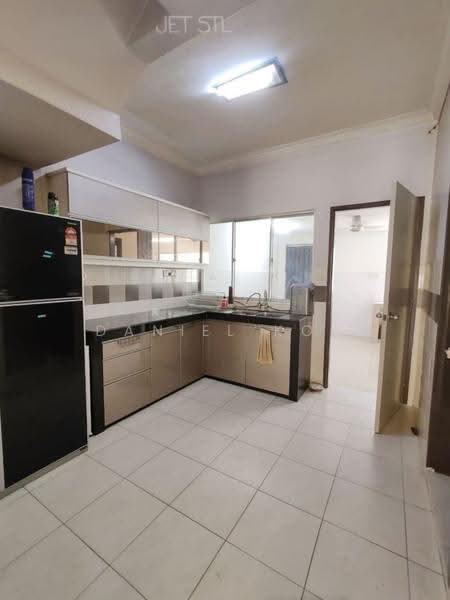 2-storey Terraced House for Sale in Setia Impian (Setia Alam) - Daniel Kok - Kitchen - PropertyGuru.com.my