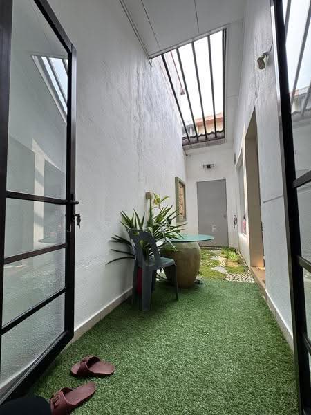 Terraced House for Sale in Bandar Kinrara Seksyen 5 (Bandar Kinrara) - Jayden Lee - Exterior - PropertyGuru.com.my