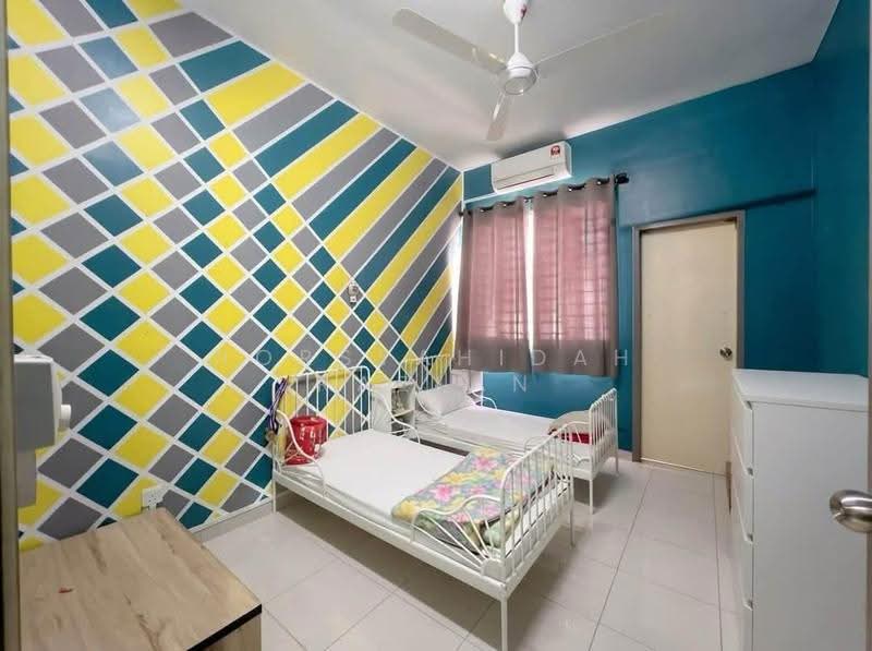 2-storey Terraced House for Sale in Semenyih (Selangor) - Norsyahidah Razlan - Bedroom - PropertyGuru.com.my