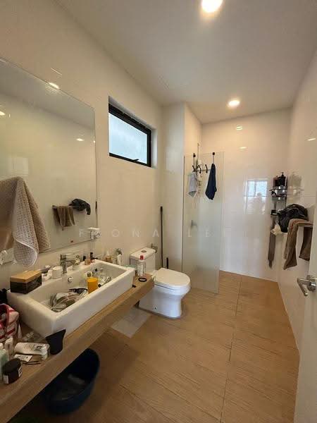 Kondominium untuk Disewa di The Parque Residences - Fiona Lee - Bathroom - PropertyGuru.com.my