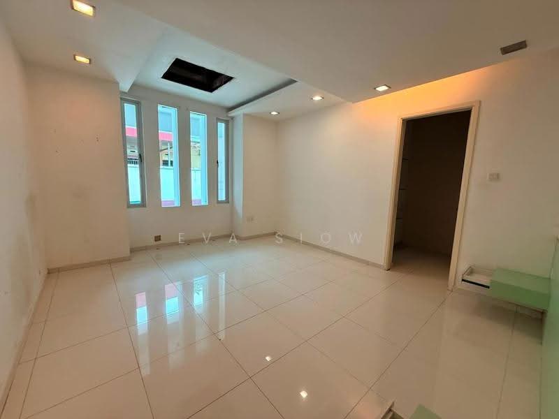 Bungalow House for Sale in Taman Kebun Teh (Johor Bahru) - Eva Siow - Interior - PropertyGuru.com.my