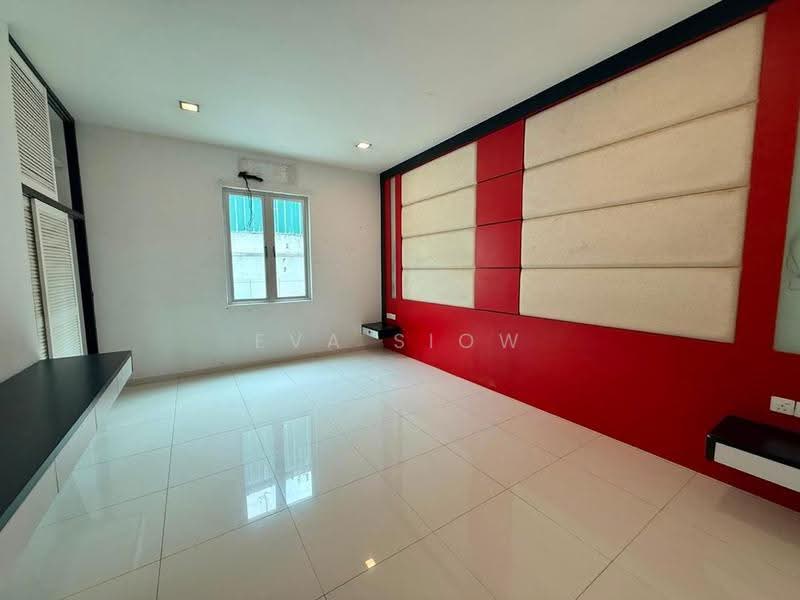 Bungalow House for Sale in Taman Kebun Teh (Johor Bahru) - Eva Siow - PropertyGuru.com.my