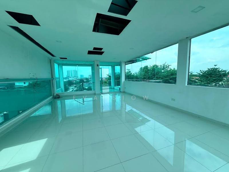 Bungalow House for Sale in Taman Kebun Teh (Johor Bahru) - Eva Siow - PropertyGuru.com.my