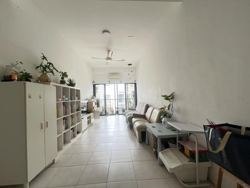 Rumah Bandar untuk Dijual di Kampung Sungai Kayu Ara (Petaling Jaya) - Nelson Ng - Living Room - PropertyGuru.com.my