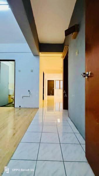 Rumah Flat untuk Dijual di Taman Tun Teja - Sariza Hartanah - Corridor - PropertyGuru.com.my