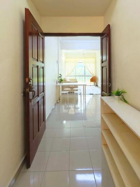 Apartment for Sale at Marina Tower - Harold Lee - Entrance - PropertyGuru.com.my