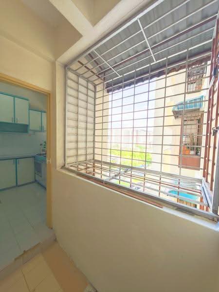 Apartment for Sale at Marina Tower - Harold Lee - Kitchen - PropertyGuru.com.my