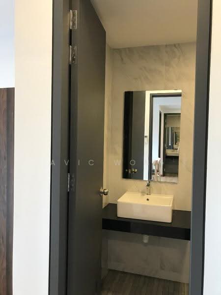 Kediaman Servis untuk Disewa di Emporis - Avic Wong - Bathroom - PropertyGuru.com.my