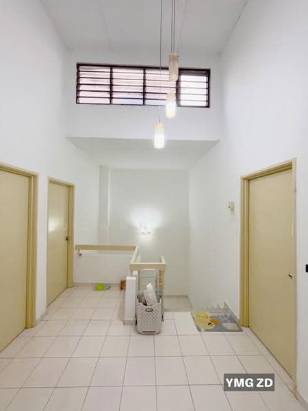 2-storey Terraced House for Sale in Bandar Bukit Tinggi 2 (Klang) - Joanne Pua - Entrance - PropertyGuru.com.my