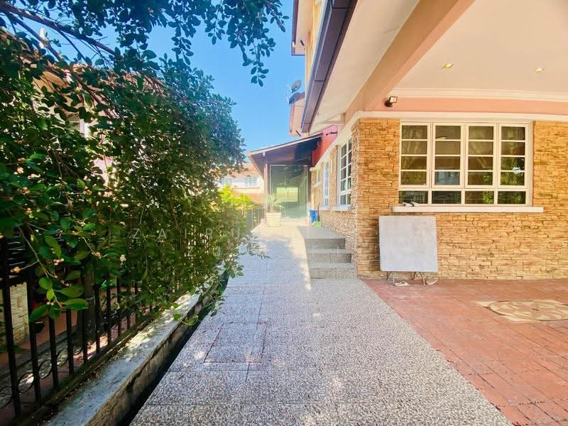 Bungalow House untuk Dijual di Ampang (Selangor) - Zairul Asrah Zulkefli - Exterior - PropertyGuru.com.my