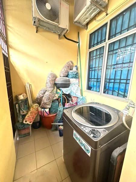1-storey Terraced House for Sale in Taman Setia Indah (Tebrau) - Karl Lim - Balcony - PropertyGuru.com.my