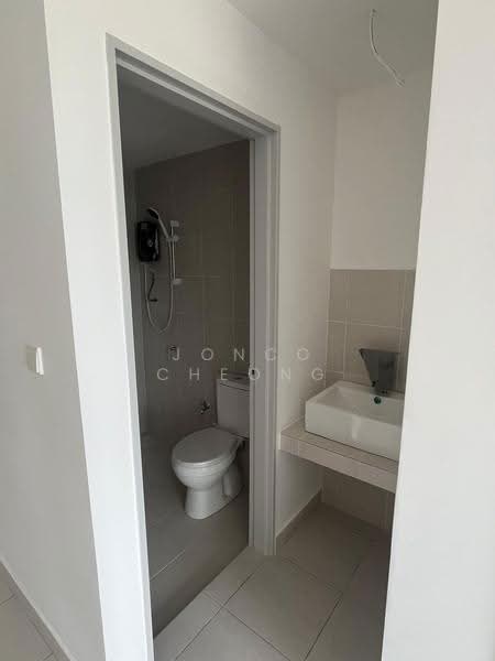 Condominium for Rent at Residensi Bukit Palma 3 (Palm Hill Residence 3) - Jonco Cheong - Bathroom - PropertyGuru.com.my