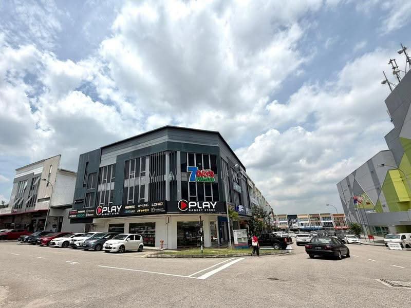 Shop for Sale in Taman Ungku Tun Aminah (Skudai) - Eva Siow - Exterior - PropertyGuru.com.my