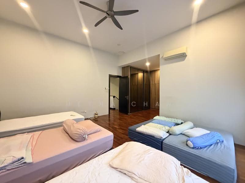 Rumah Berkembar untuk Dijual di Alam Sutera (Bukit Jalil) - Hetha Chan - Bedroom - PropertyGuru.com.my