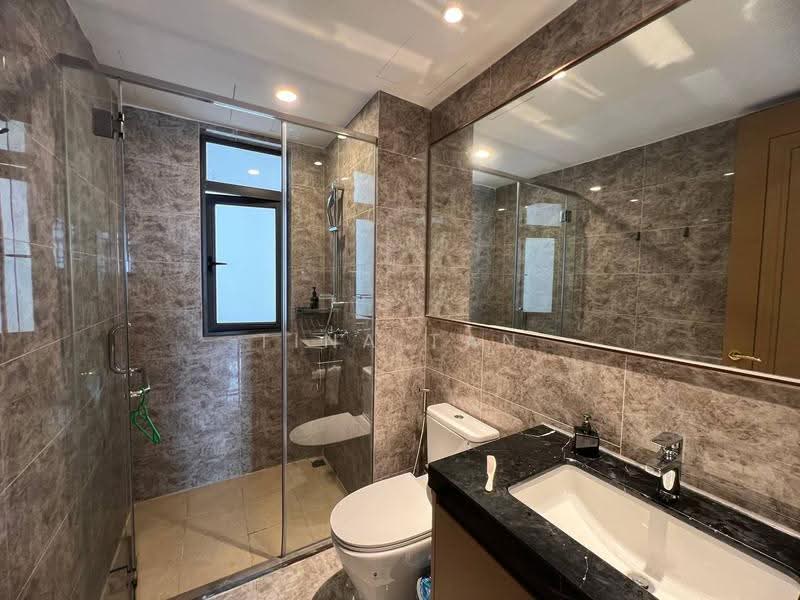 Kondominium untuk Dijual di R&F Princess Cove Phase 2-Seine Region - Tina Tan - Bathroom - PropertyGuru.com.my