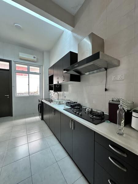 Semi-Detached House for Sale in Setia Eco Park (Setia Alam) - Jess Tee - Kitchen - PropertyGuru.com.my