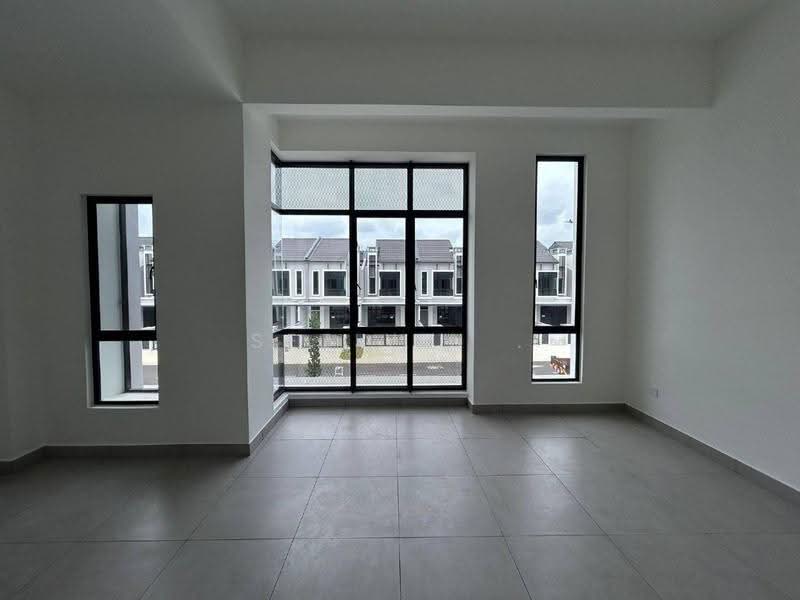 2-storey Terraced House for Sale in Taman Mount Austin (Tebrau) - See Yin . - Living Room - PropertyGuru.com.my