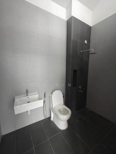 2-storey Terraced House for Sale in Taman Mount Austin (Tebrau) - See Yin . - Bathroom - PropertyGuru.com.my