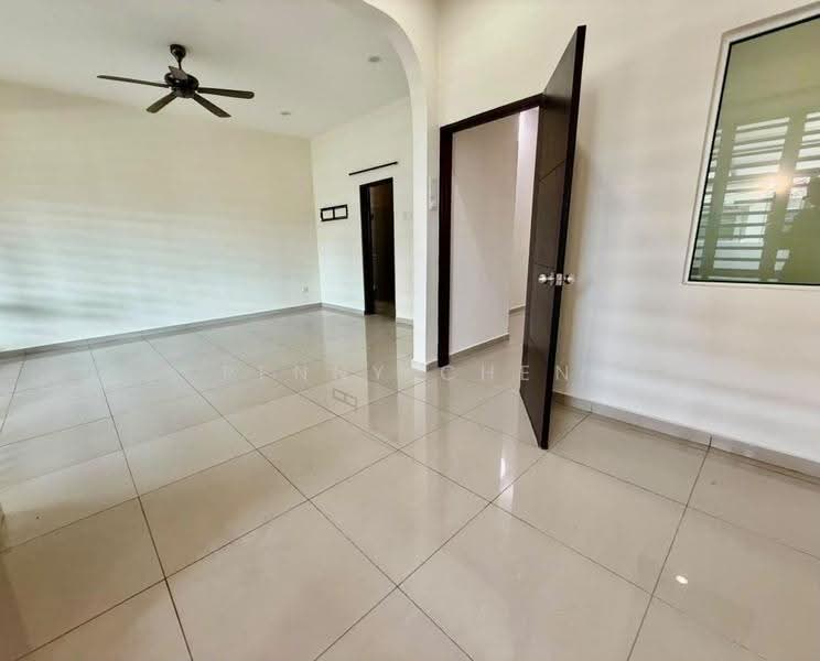 2-storey Terraced House for Sale in Taman Lapangan Hartamas (Ipoh) - PENNY CHEN - Master Bedroom - PropertyGuru.com.my