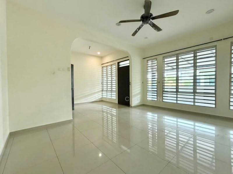 2-storey Terraced House for Sale in Taman Lapangan Hartamas (Ipoh) - PENNY CHEN - Master Bedroom - PropertyGuru.com.my