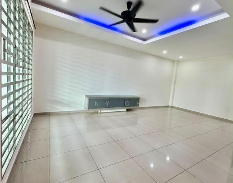 2-storey Terraced House for Sale in Taman Lapangan Hartamas (Ipoh) - PENNY CHEN - Living Room - PropertyGuru.com.my