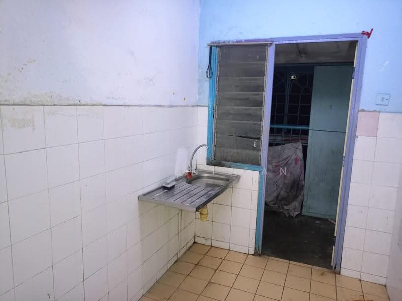 Apartment for Rent at Palma Apartment (Bandar Country Homes) - Vincent Tan - Kitchen - PropertyGuru.com.my