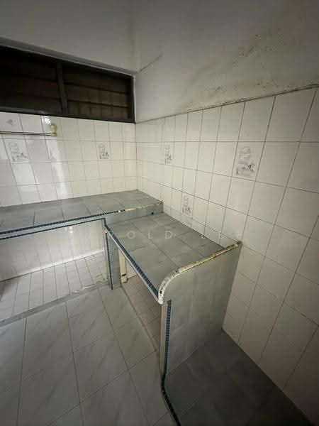 Flat for Sale at Desa Intan - Harold Lee - Kitchen - PropertyGuru.com.my