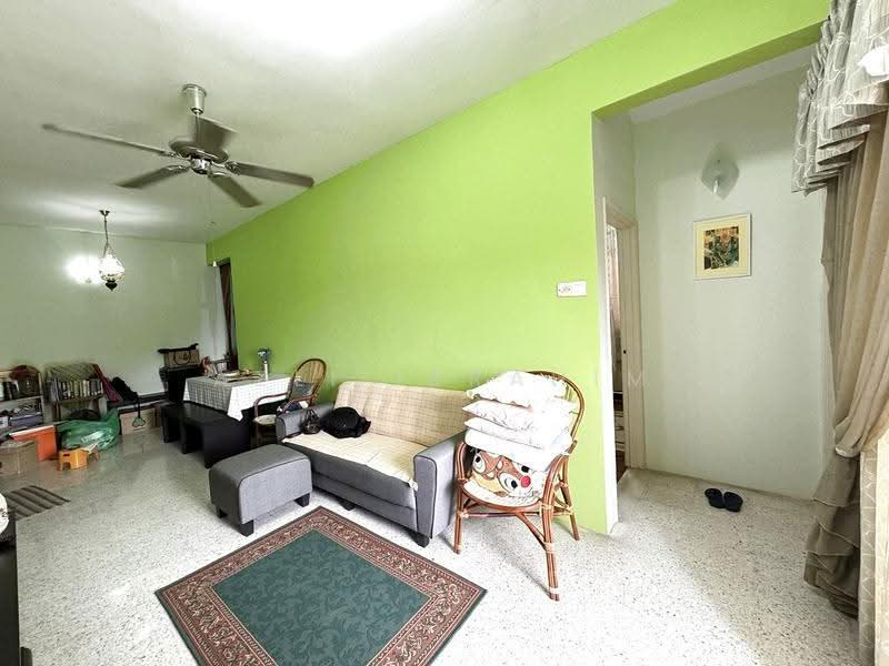 Pangsapuri untuk Dijual di Sri Melor (Mulberry Court) - Azli Ibrahim - Living Room - PropertyGuru.com.my