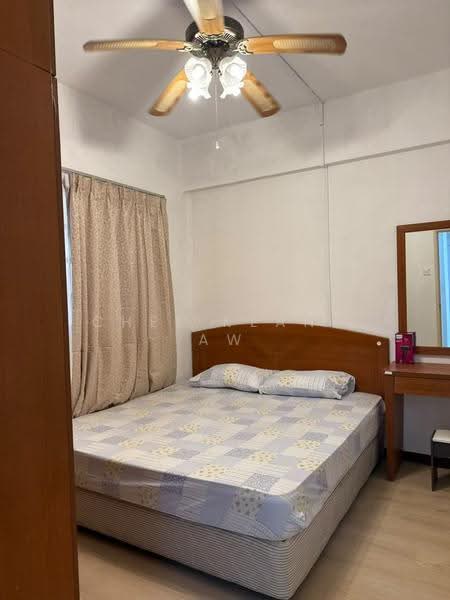 Pangsapuri untuk Disewa di Mawar Apartment - Chee Keang Aw - Bedroom - PropertyGuru.com.my