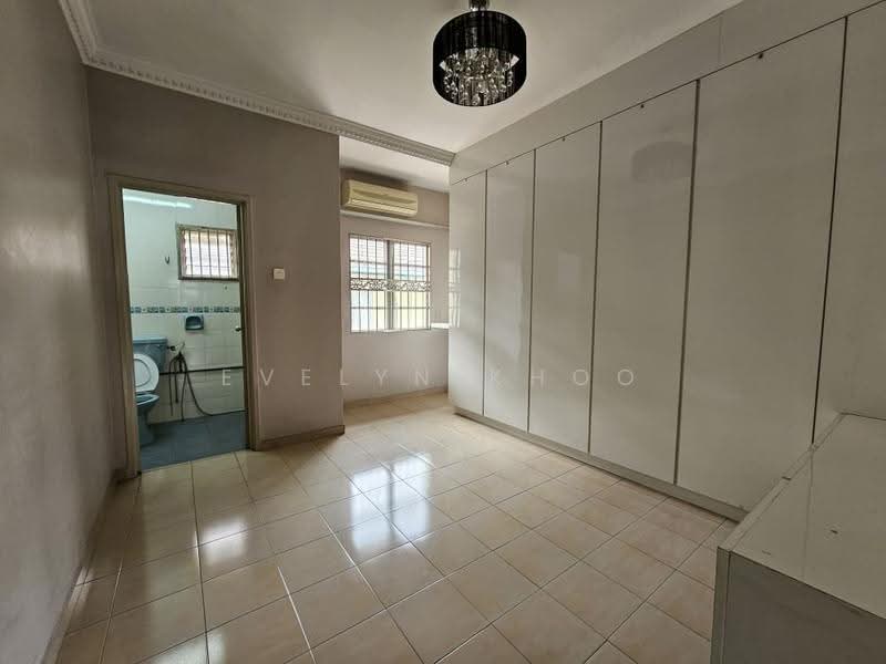 Rumah Teres 2-Tingkat untuk Dijual di Kota Kemuning (Shah Alam) - Evelyn Khoo - Room - PropertyGuru.com.my