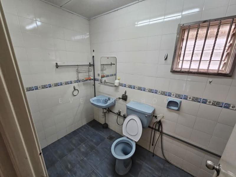 Rumah Teres 2-Tingkat untuk Dijual di Kota Kemuning (Shah Alam) - Evelyn Khoo - Bathroom - PropertyGuru.com.my