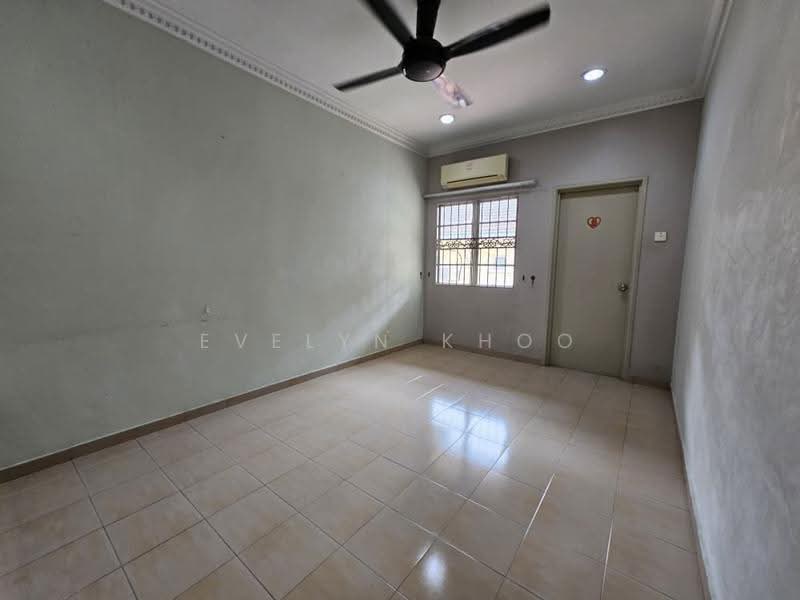 Rumah Teres 2-Tingkat untuk Dijual di Kota Kemuning (Shah Alam) - Evelyn Khoo - Room - PropertyGuru.com.my
