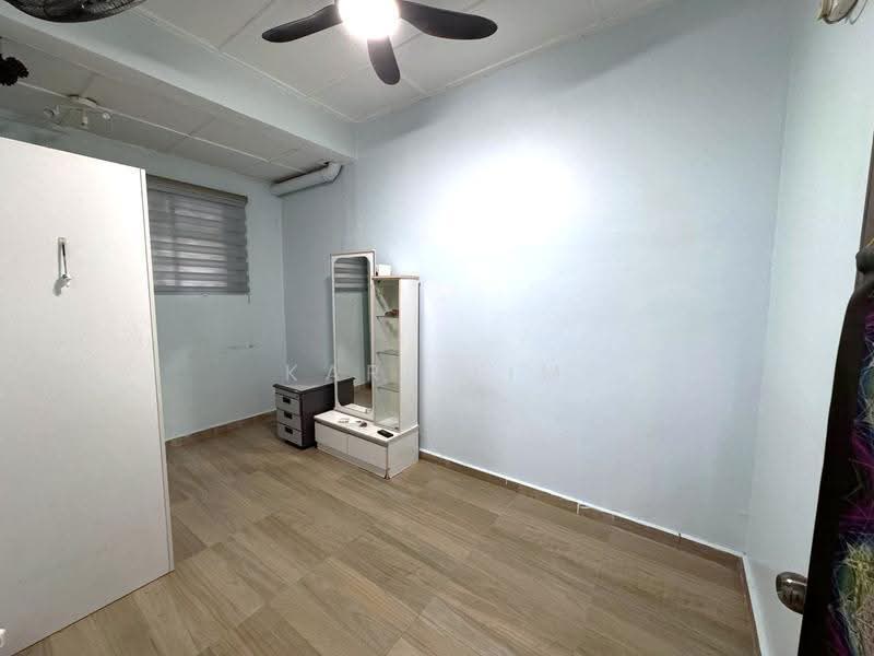 Rumah Teres 1-Tingkat untuk Dijual di Taman Pelangi Indah (Ulu Tiram) - Karl Lim - Bedroom - PropertyGuru.com.my