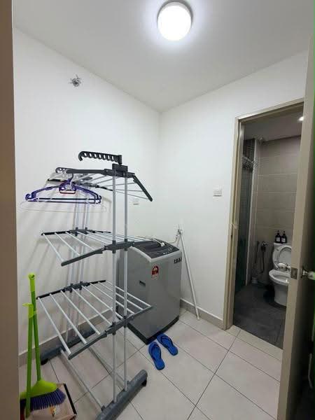 Kediaman Servis untuk Dijual di Bali Residences - Ching Linn Sei - Bathroom - PropertyGuru.com.my