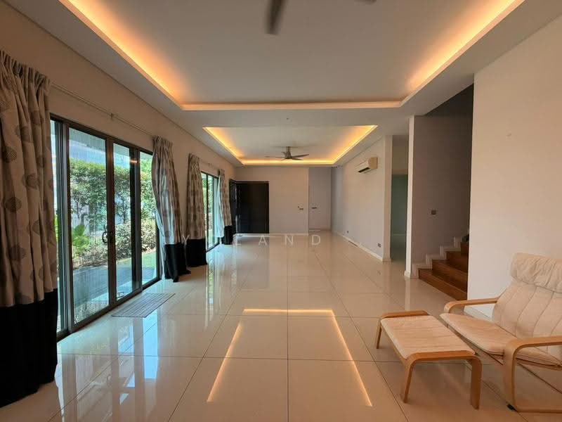 Rumah Berkembar untuk Disewa di Iskandar Puteri (Nusajaya) (Johor) - Yoland . - Living Room - PropertyGuru.com.my