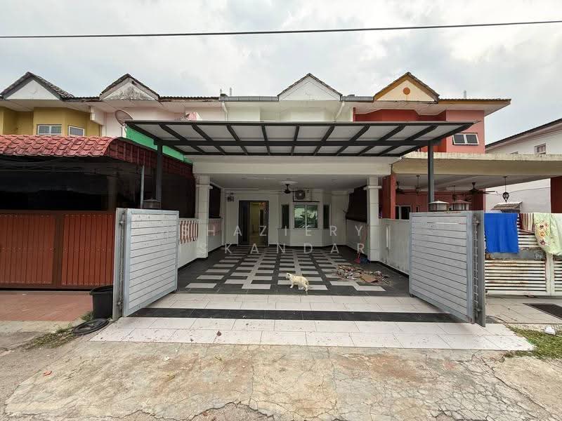 Rumah Teres 2-Tingkat untuk Dijual di Kampung Tasik Tambahan (Ampang) - Shaziery Iskandar - Exterior - PropertyGuru.com.my
