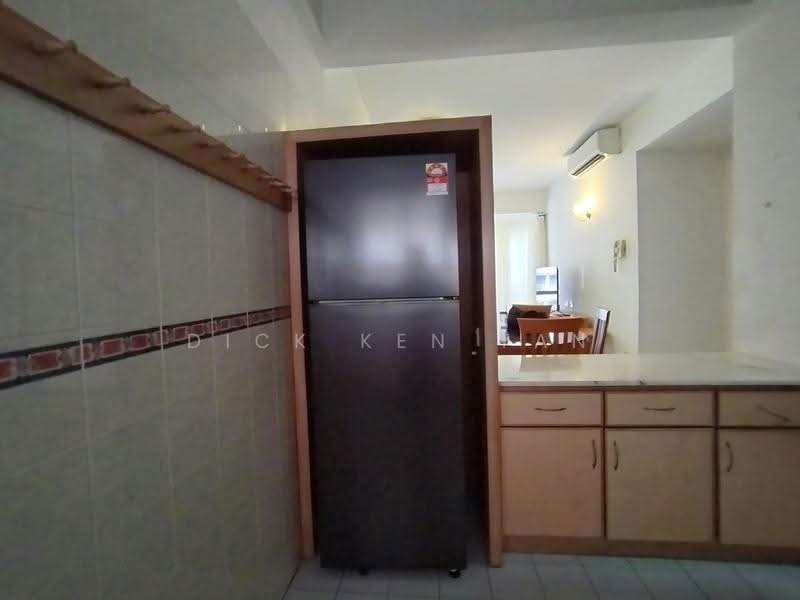 Condominium for Rent at Twin Towers - Dick Ken Tan - Kitchen - PropertyGuru.com.my