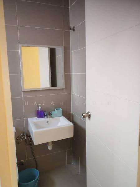 Terraced House for Sale in Bandar Sri Sendayan (Negeri Sembilan) - Najah Kadir - Bathroom - PropertyGuru.com.my
