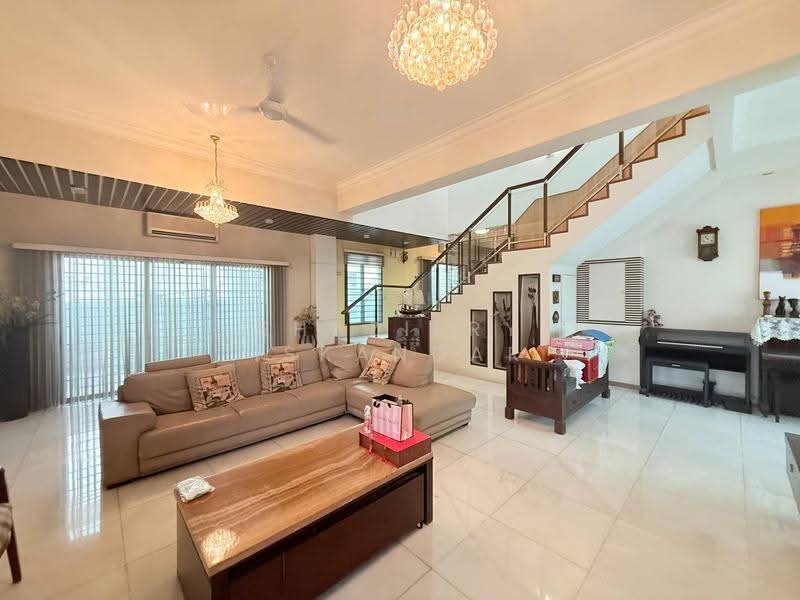 Rumah Banglo untuk Dijual di Taman Dagang (Ampang) - Shaziery Iskandar - Living Room - PropertyGuru.com.my