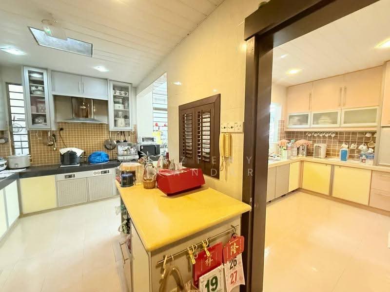 Rumah Banglo untuk Dijual di Taman Dagang (Ampang) - Shaziery Iskandar - Kitchen - PropertyGuru.com.my