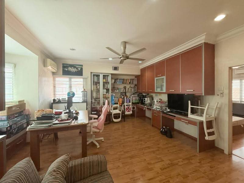 Rumah Banglo untuk Dijual di Taman Dagang (Ampang) - Shaziery Iskandar - Study - PropertyGuru.com.my