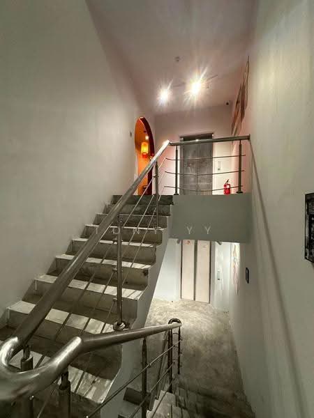 Shop / Office for Rent in Bandar Puteri Puchong (Puchong) - Tony YY - PropertyGuru.com.my