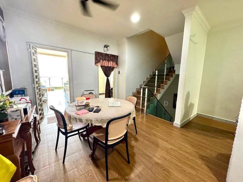 Rumah Teres 2.5-Tingkat untuk Dijual di Ukay Perdana (Ulu Kelang) - Afiqah zaidi - Dining Room - PropertyGuru.com.my
