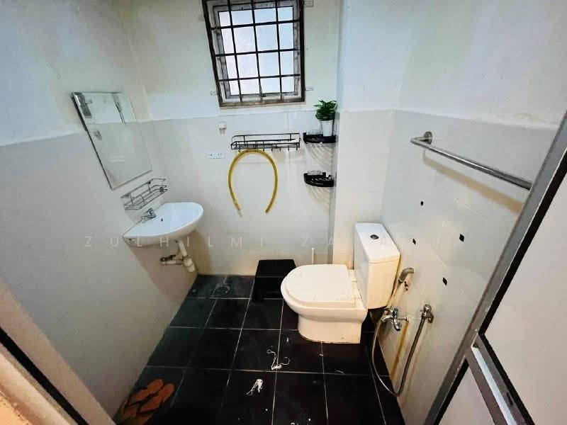 Pangsapuri untuk Dijual di Sri Kayangan (Casa Desira) - Zulhilmi Zakaria - Bathroom - PropertyGuru.com.my