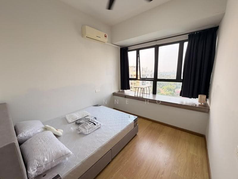 Kondominium untuk Disewa di Bay Point @ Country Garden Danga Bay - Yvonne Ho - Bedroom - PropertyGuru.com.my