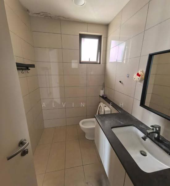 Kediaman Servis untuk Disewa di The Park Sky Residence - Alvin Teh - Bathroom - PropertyGuru.com.my