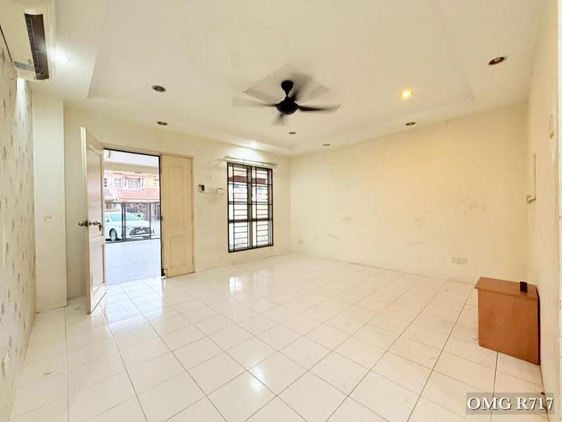 Rumah Teres 2-Tingkat untuk Dijual di Setia Impian (Setia Alam) - Ryan . - Living Room - PropertyGuru.com.my