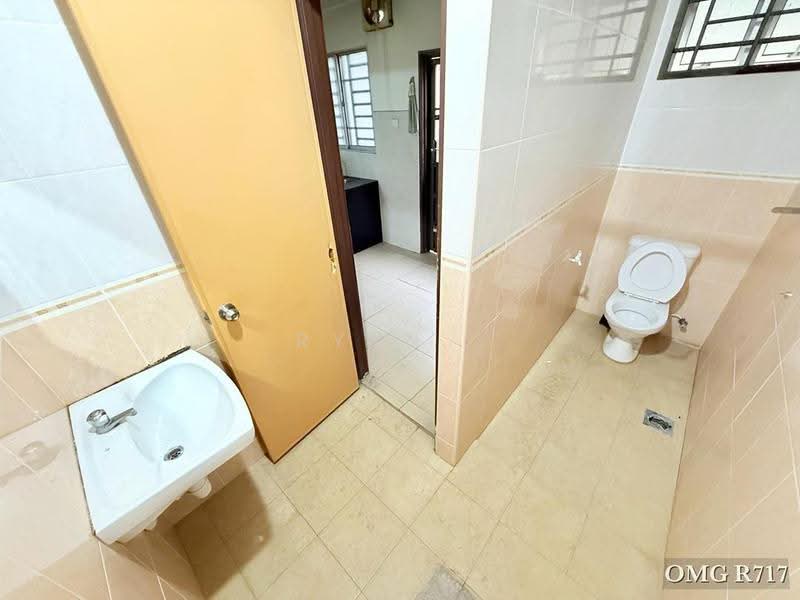 Rumah Teres 2-Tingkat untuk Dijual di Setia Impian (Setia Alam) - Ryan . - Bathroom - PropertyGuru.com.my