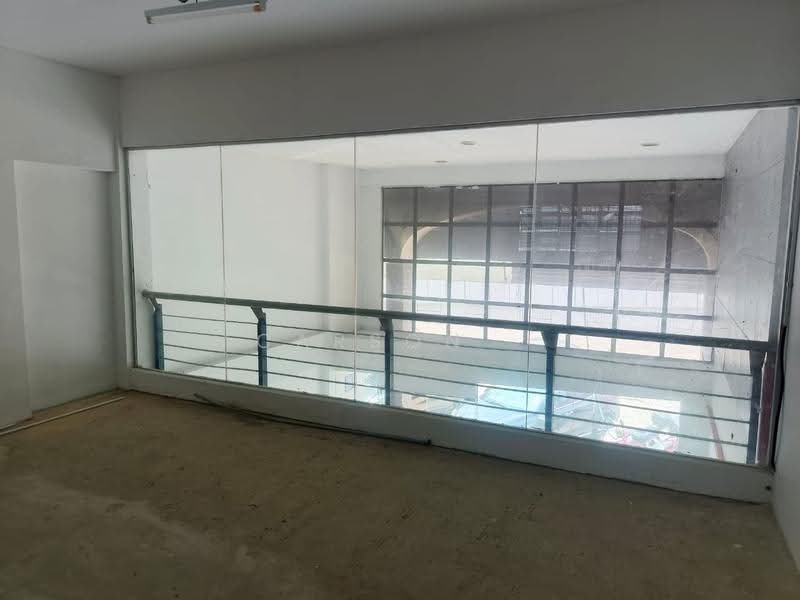 Shop for Rent in Kampung Skudai Kiri (Tampoi) - Carson . - Interior - PropertyGuru.com.my